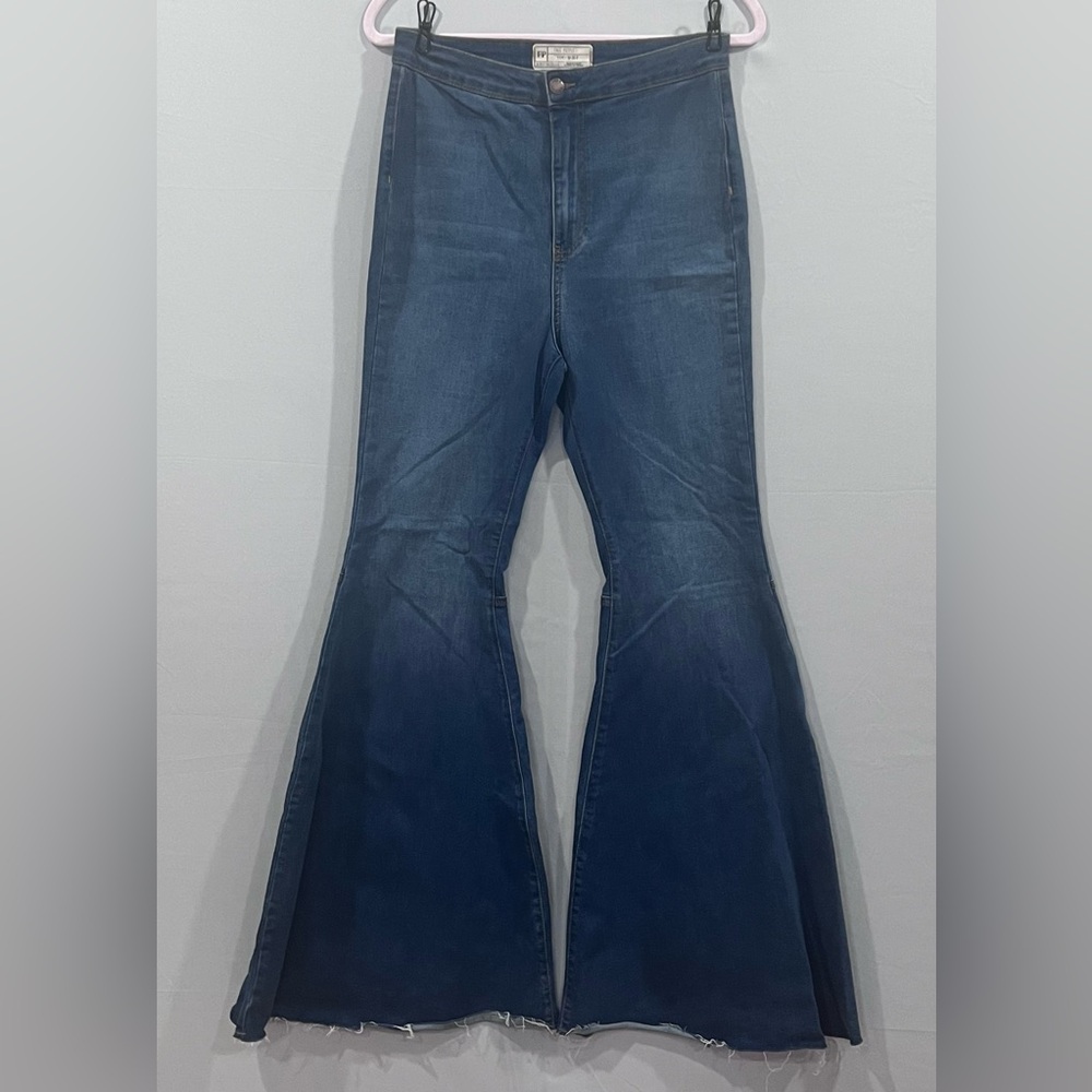 Free People Bell Bottom Stretch Jean, Sz 30
